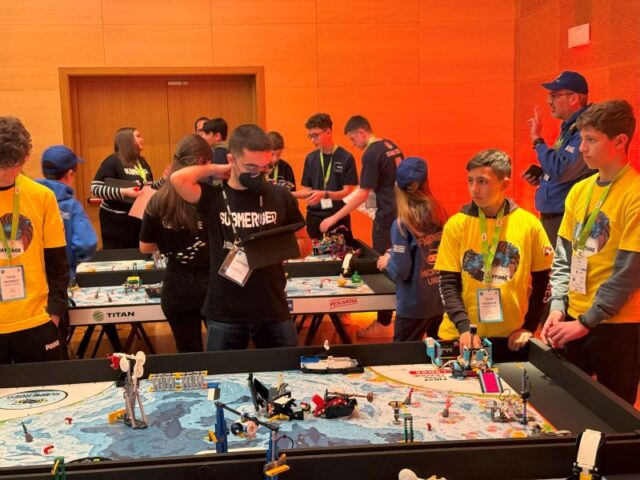 first lego league, fll submerged, αγωνιστική ρομποτική, roboμάθεια, robot game, innovation project, core values, ρομποτική για παιδιά