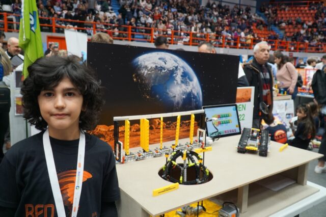 red storm stem roboμάθεια βραβείο πανελλήνιος διαγωνισμός εκπαιδευτική ρομποτική αγωνιστική ρομποτική δημοτικό καινοτομία lego