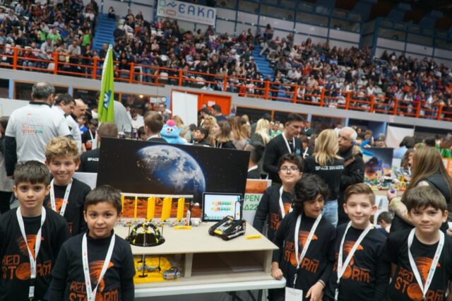 red storm stem roboμάθεια βραβείο πανελλήνιος διαγωνισμός εκπαιδευτική ρομποτική αγωνιστική ρομποτική δημοτικό καινοτομία lego
