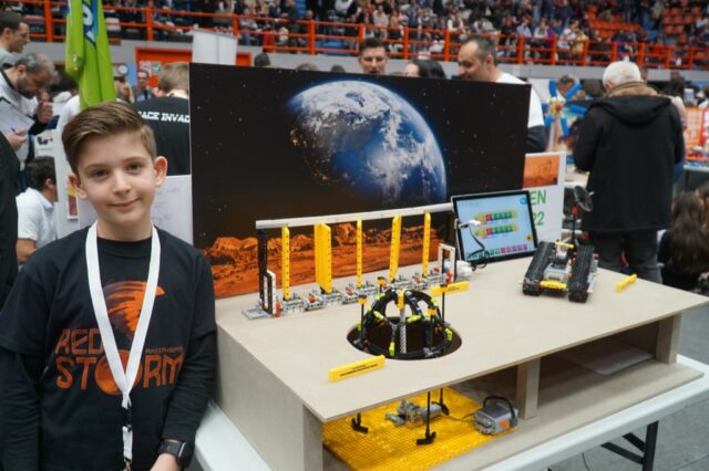red storm stem roboμάθεια βραβείο πανελλήνιος διαγωνισμός εκπαιδευτική ρομποτική αγωνιστική ρομποτική δημοτικό καινοτομία lego