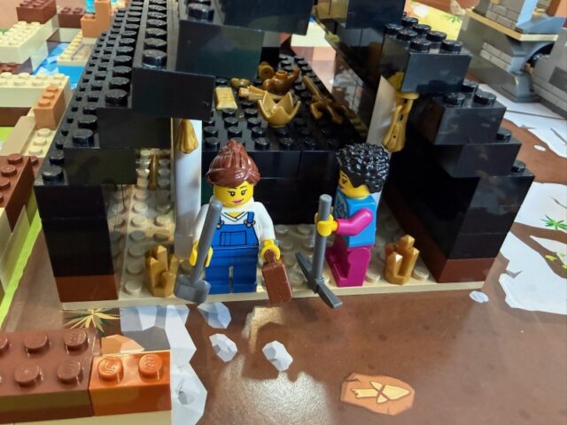 lego minifigures ancient tomb archeology